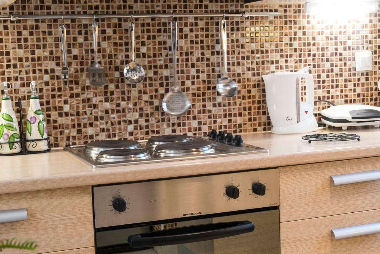 Cosy House Apartment ปาเลกาสตรอน ภายนอก รูปภาพ