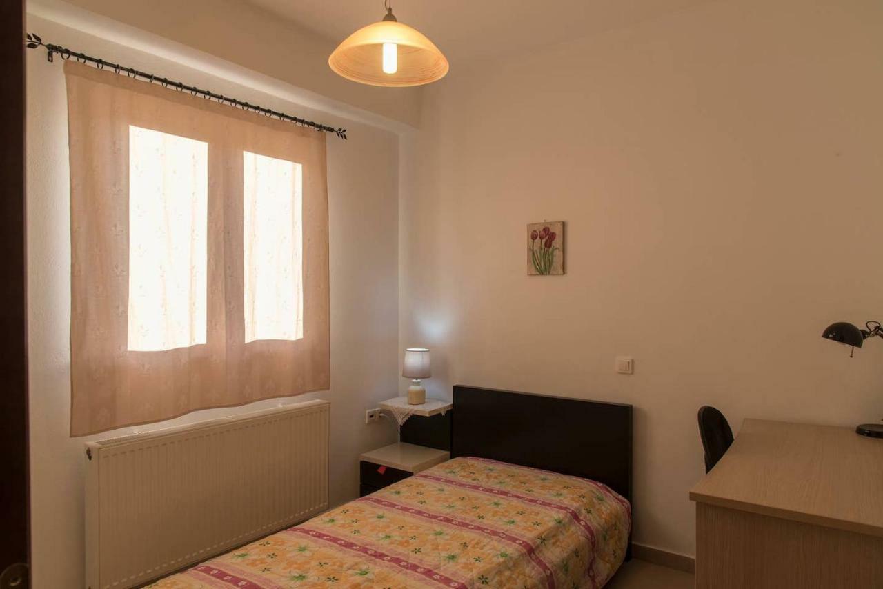 Cosy House Apartment ปาเลกาสตรอน ภายนอก รูปภาพ